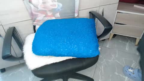 Snapshot of naomylux1 chatting on March 3, 2026, 4:29 am naomylux1 online show from March 3, 2026, 4:29 am