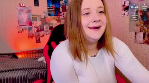 Snapshot of naomyreyyy chatting on April 2, 2026, 12:14 pm Naomy Rey online show from April 2, 2026, 12:14 pm