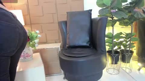 Snapshot of naomyrivera chatting on August 2, 2026, 12:36 pm nao online show from August 2, 2026, 12:36 pm