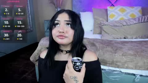 Naomy online show from April 24, 2026, 8:44 pm