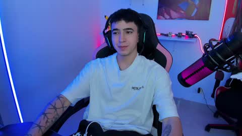 sebastian online show from February 4, 2025, 5:53 am