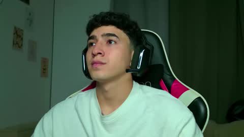 sebastian online show from October 1, 2025, 4:18 am