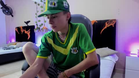 Snapshot of nascary_fox chatting on October 27, 2025, 8:57 pm Nascary Fox online show from October 27, 2025, 8:57 pm