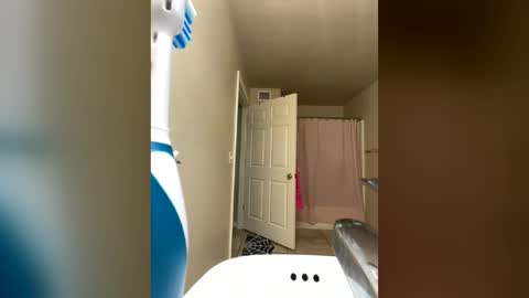 nasttyyynattt online show from June 24, 2026, 5:01 pm