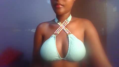 Snapshot of nasty_boobies chatting on November 18, 2025, 5:12 am Caren online show from November 18, 2025, 5:12 am