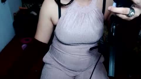 Snapshot of nasty_dirty111 chatting on June 22, 2026, 11:13 pm Vivian online show from June 22, 2026, 11:13 pm
