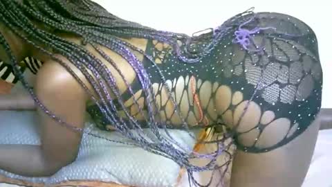 Marie online show from October 27, 2025, 5:28 pm