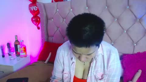 nat_evans8 online show from May 8, 2026, 4:29 am