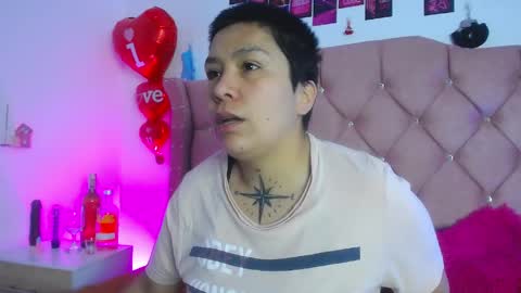 nat_evans8 online show from May 10, 2026, 5:34 am