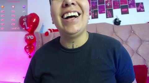 nat_evans8 online show from May 15, 2026, 4:08 am