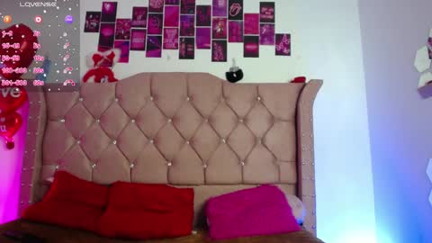 nat_evans8 online show from May 21, 2026, 3:02 am
