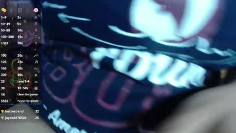 nat_evans8 online show from June 5, 2026, 6:52 am