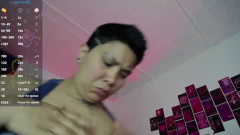 nat_evans8 online show from June 14, 2026, 2:24 am