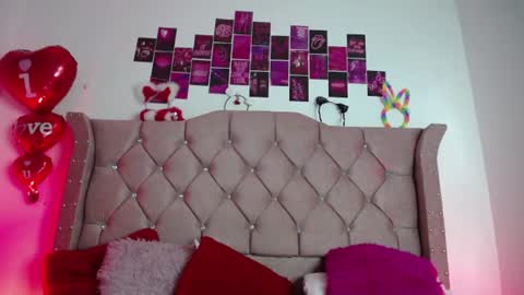 nat_evans8 online show from July 12, 2026, 11:07 pm