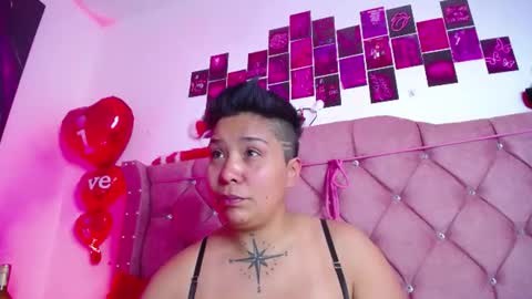 nat_evans8 online show from July 26, 2026, 12:52 am