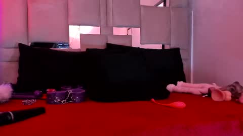 Snapshot of natacha_black00 chatting on February 23, 2025, 4:17 am Natacha black online show from February 23, 2025, 4:17 am