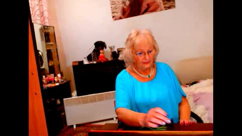 natali online show from February 24, 2025, 7:19 pm