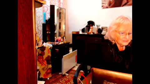 natali online show from February 28, 2025, 3:37 pm