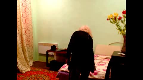 natali online show from April 30, 2026, 6:47 pm