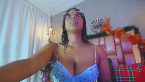 Snapshot of natali___ chatting on December 28, 2024, 12:45 pm NATALI KIDMAN online show from December 28, 2024, 12:45 pm