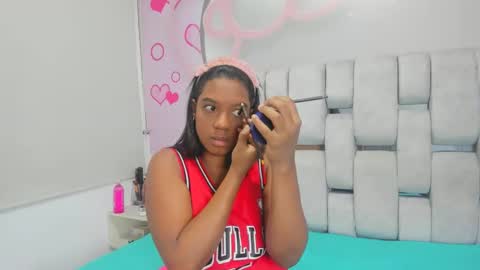 Snapshot of natali___ chatting on February 5, 2025, 12:27 pm NATALI KIDMAN online show from February 5, 2025, 12:27 pm