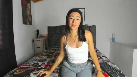 Snapshot of natalia54_ chatting on February 24, 2025, 10:14 pm NATI online show from February 24, 2025, 10:14 pm