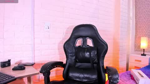 Snapshot of natalia_kiss01 chatting on August 1, 2026, 5:34 pm Natalia Kiss online show from August 1, 2026, 5:34 pm