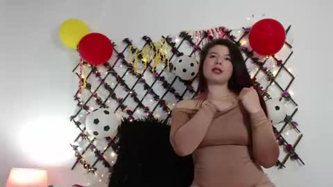 Snapshot of natalia_walker chatting on July 17, 2026, 4:01 pm Natalia Walker online show from July 17, 2026, 4:01 pm
