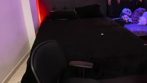Natalia online show from April 25, 2026, 7:55 pm