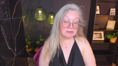 Snapshot of natalicloud chatting on May 22, 2026, 2:55 pm NataliCloud online show from May 22, 2026, 2:55 pm