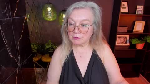 Snapshot of natalicloud chatting on June 3, 2026, 2:33 pm NataliCloud online show from June 3, 2026, 2:33 pm