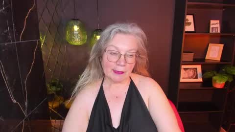 Snapshot of natalicloud chatting on June 9, 2026, 1:12 pm NataliCloud online show from June 9, 2026, 1:12 pm