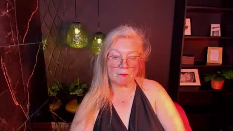 Snapshot of natalicloud chatting on June 11, 2026, 1:20 pm NataliCloud online show from June 11, 2026, 1:20 pm