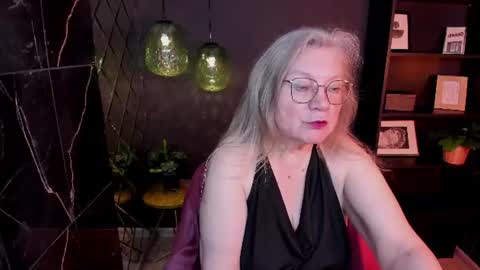 Snapshot of natalicloud chatting on June 13, 2026, 1:09 pm NataliCloud online show from June 13, 2026, 1:09 pm