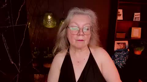 Snapshot of natalicloud chatting on June 15, 2026, 1:02 pm NataliCloud online show from June 15, 2026, 1:02 pm