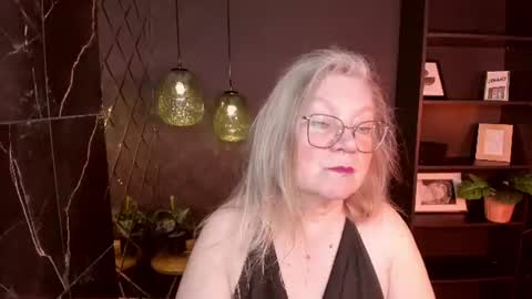 NataliCloud online show from June 19, 2026, 1:26 pm