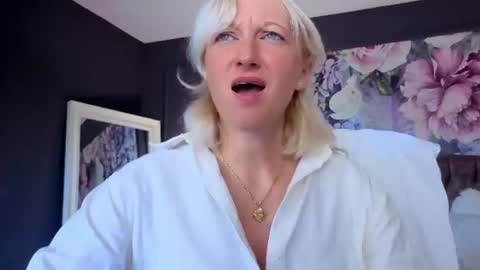 Natalie online show from July 30, 2026, 5:39 am