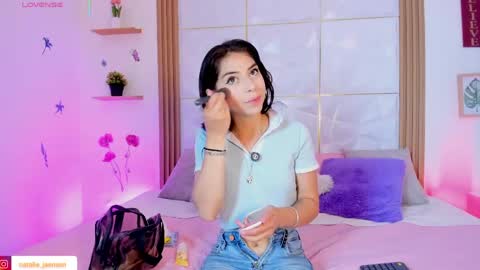 Snapshot of natalie_jaensen chatting on May 12, 2026, 9:01 pm online show from May 12, 2026, 9:01 pm