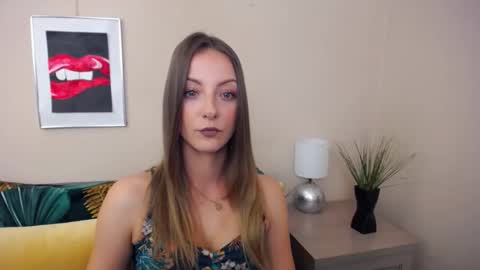 Snapshot of natalie_live chatting on May 20, 2026, 6:30 am NatalieSexy online show from May 20, 2026, 6:30 am