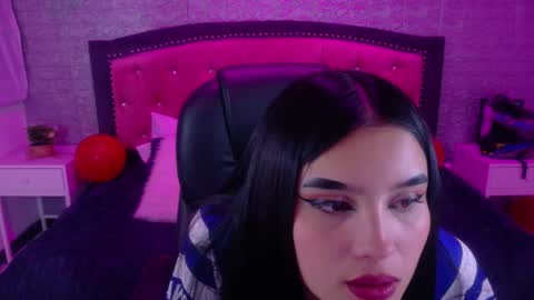 natalie  online show from March 5, 2026, 4:08 am