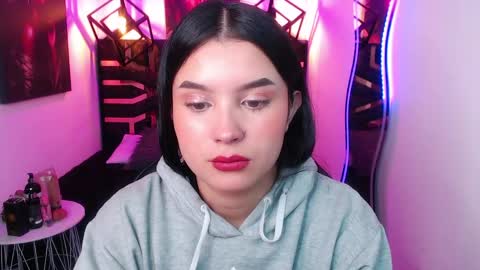 natalie  online show from April 30, 2026, 8:15 pm