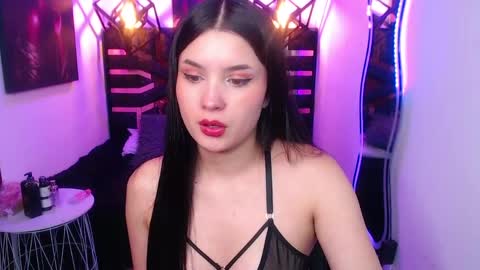Snapshot of natalie_loffreda chatting on May 27, 2026, 8:17 pm natalie online show from May 27, 2026, 8:17 pm