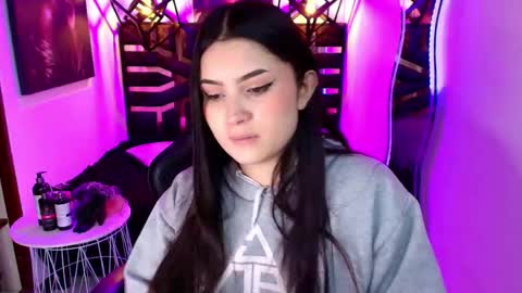Snapshot of natalie_loffreda chatting on June 9, 2026, 8:09 pm natalie online show from June 9, 2026, 8:09 pm