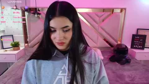 Snapshot of natalie_loffreda chatting on June 13, 2026, 8:29 pm natalie online show from June 13, 2026, 8:29 pm