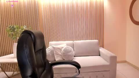 Snapshot of natalielewis_ chatting on July 28, 2026, 4:39 pm Natalie Lewis online show from July 28, 2026, 4:39 pm