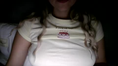 Snapshot of nataliexo111 chatting on October 3, 2025, 9:23 pm Natali online show from October 3, 2025, 9:23 pm