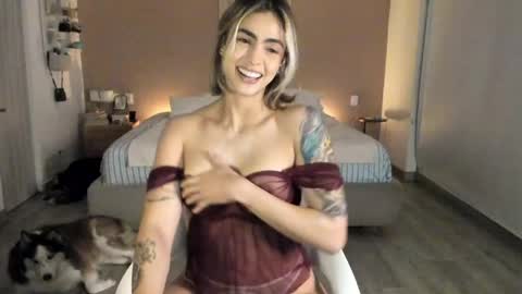Snapshot of nataly_05 chatting on June 7, 2026, 2:16 am anatalybee online show from June 7, 2026, 2:16 am