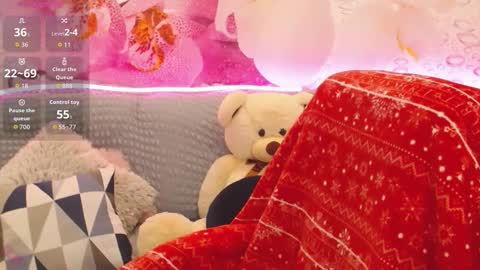 Nataly online show from October 4, 2025, 6:28 pm