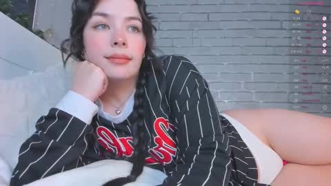 Snapshot of nataly_forsy chatting on February 6, 2026, 3:48 pm Nataly online show from February 6, 2026, 3:48 pm