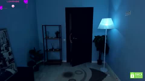 Natalie online show from November 6, 2025, 5:30 am